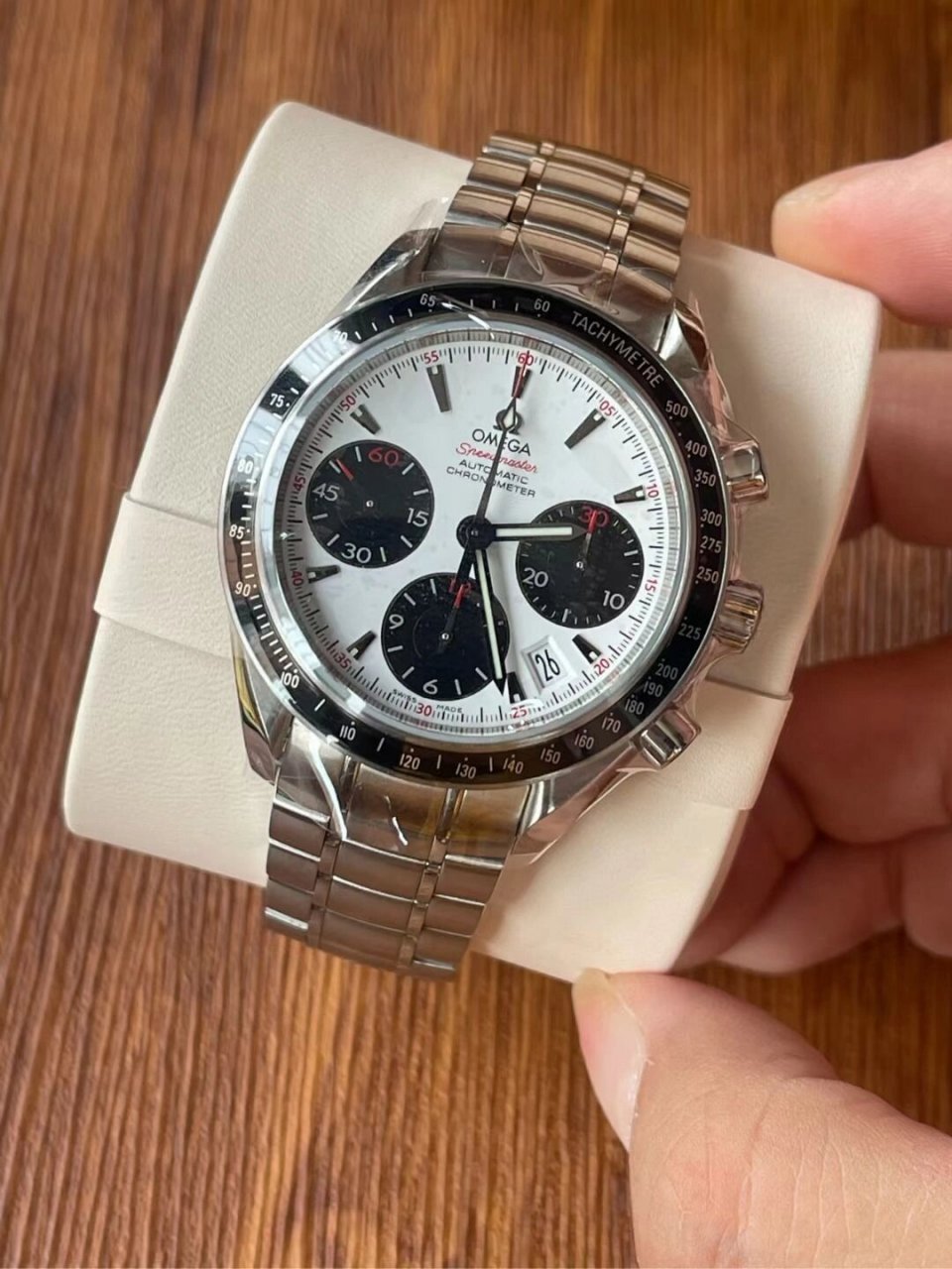 欧米茄 超霸 全新熊猫(258) 欧米茄 超霸 熊猫盘 323.30.40.40.04.