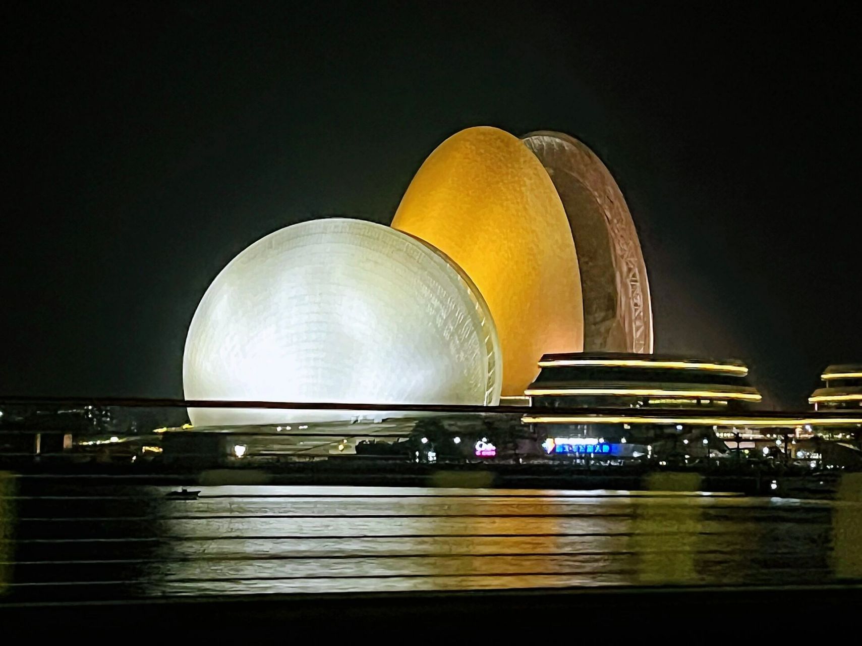 打卡珠海日月贝 图二的废片摄影师说简直是艺术品,大家来评评看09