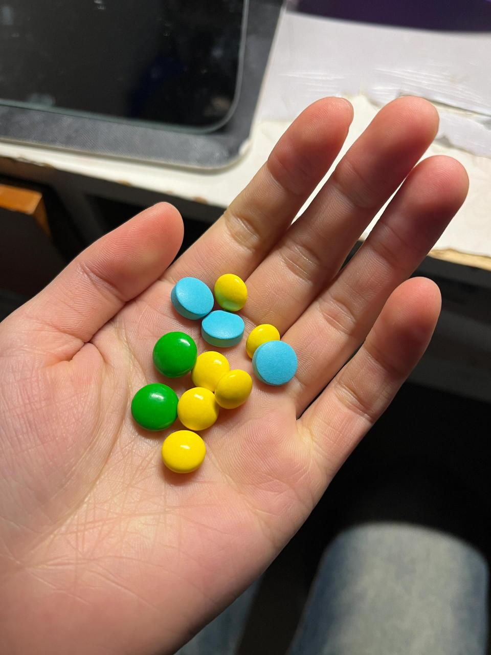 千万不要空腹吃药啊!