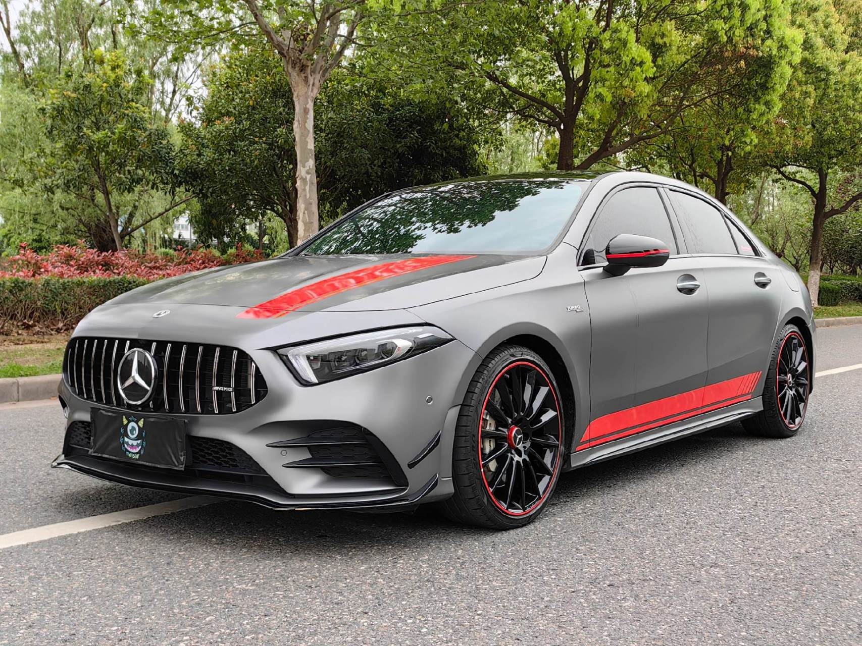 新到 2022年上牌奔驰amg a35l 4matic炽夜特别版 本地一手车 车况原版