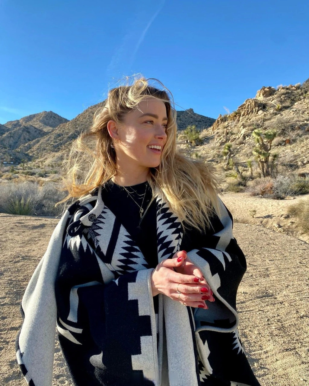 德普前妻艾梅柏又复出了?这是为什么?