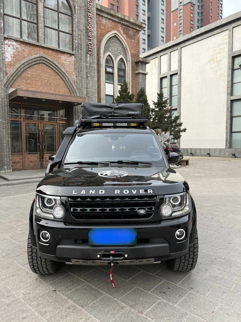 西装暴徒 发现4  路虎改装