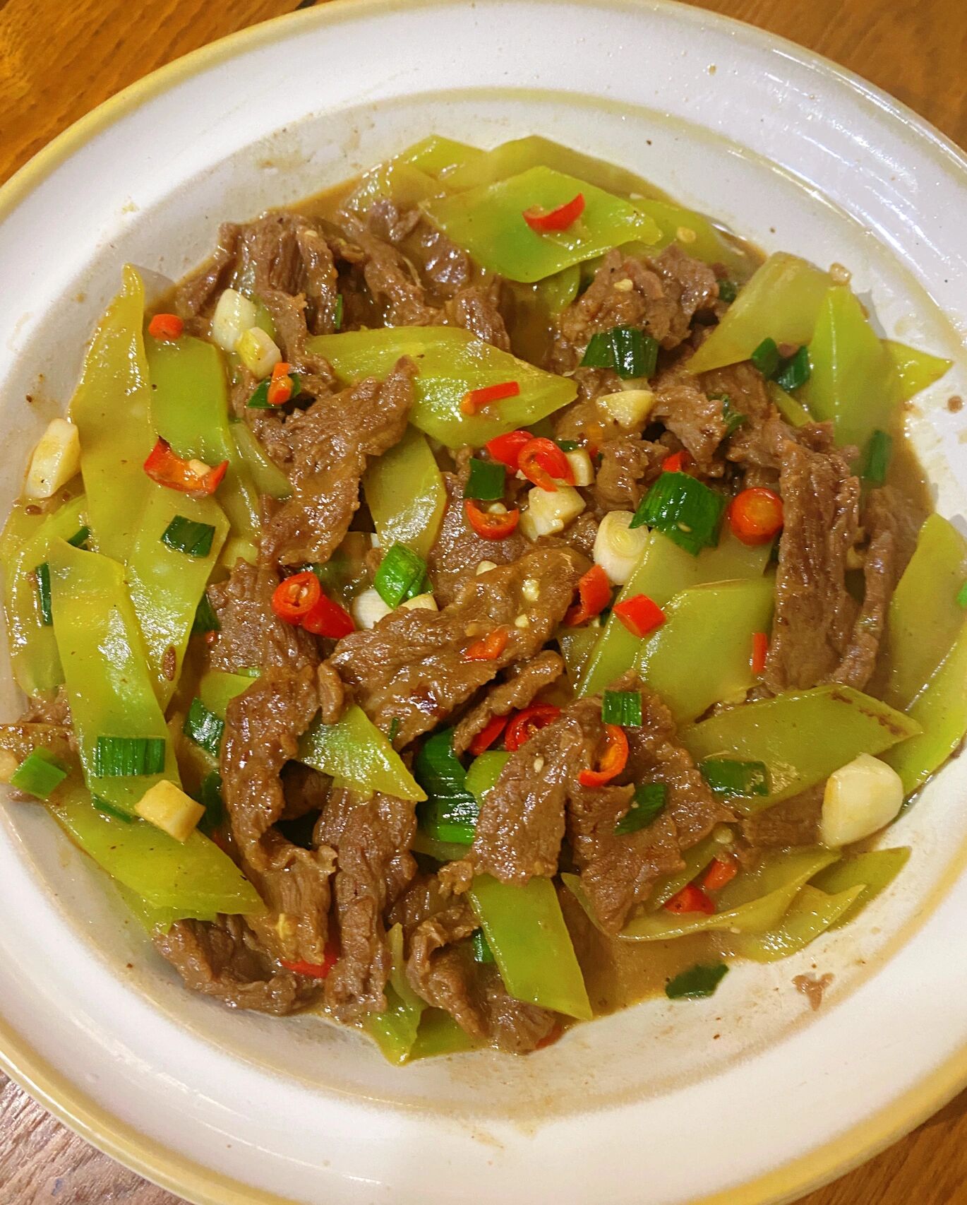 莴苣炒牛肉 味道一绝 一定要多准备点米饭哦