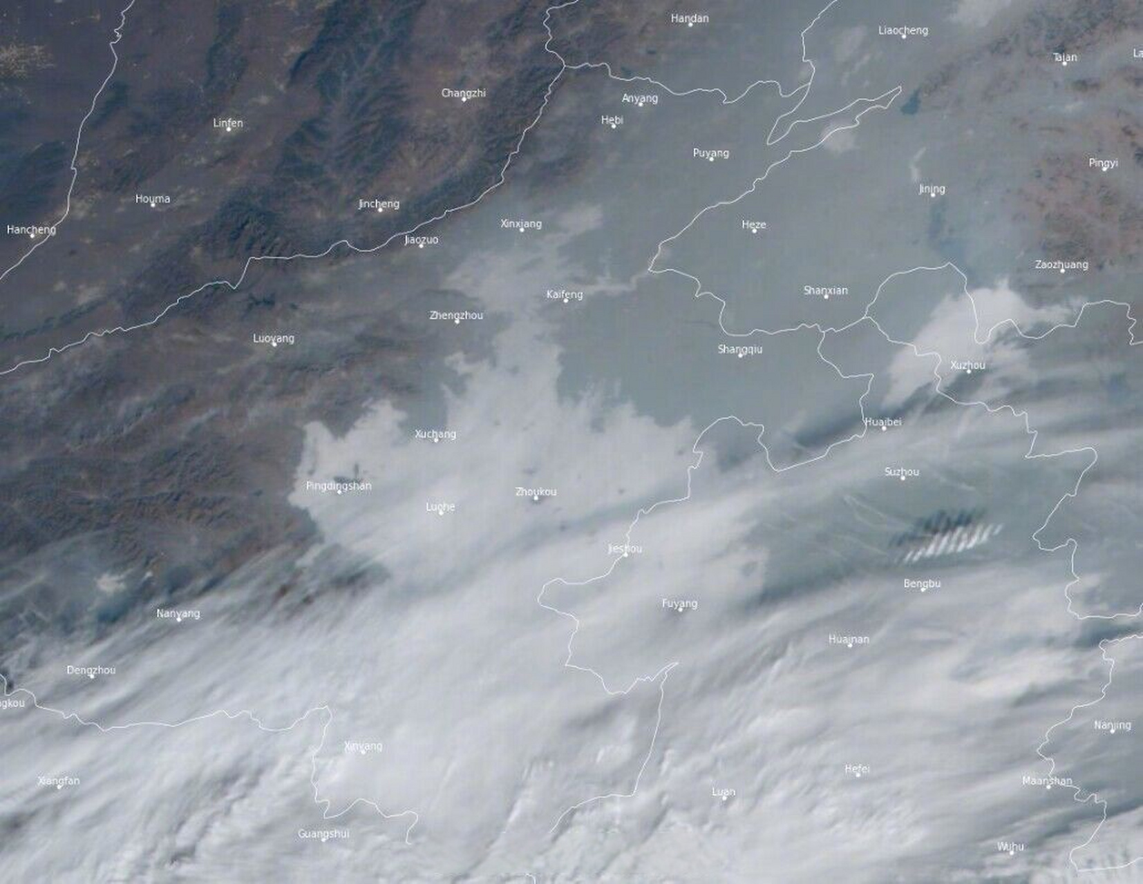 今天早晨河南省境内的大雾还是非常明显的,在卫星云图上清晰可见,就是