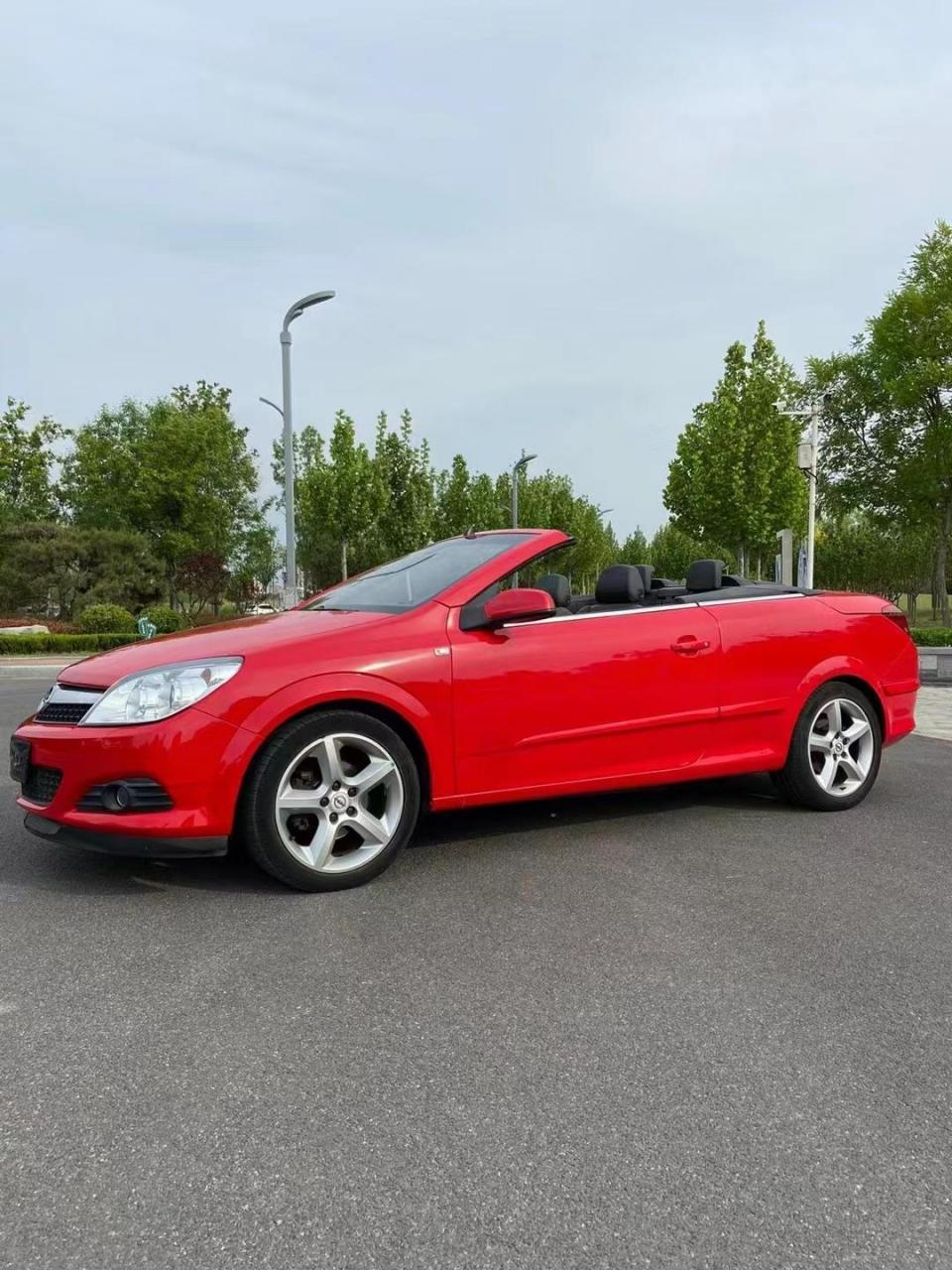 08年进口欧宝硬顶敞篷 两开门小跑车自动挡的 发动机变速箱底盘都好