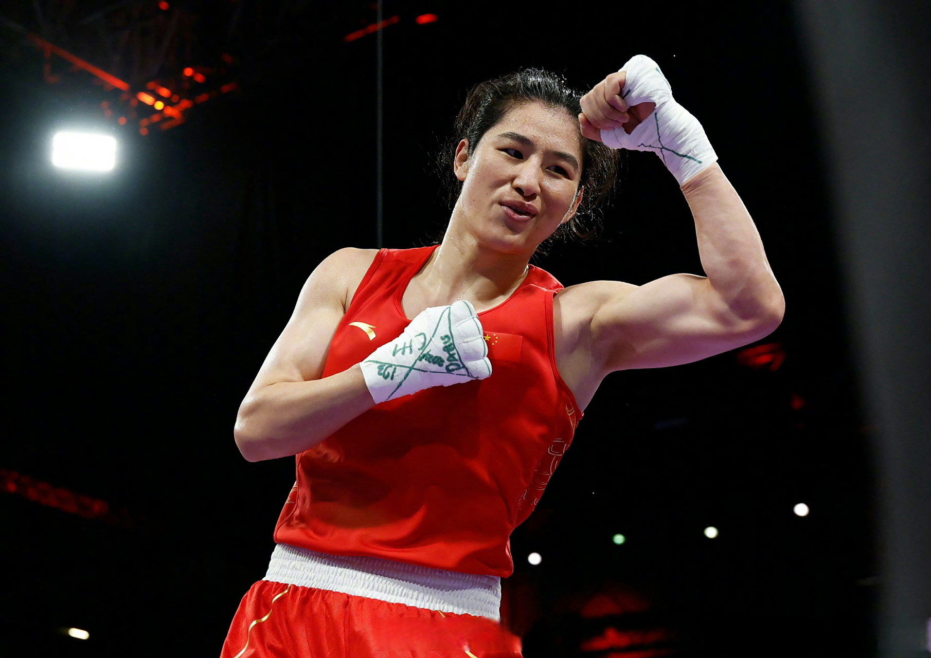 8月4日,巴黎奥运会拳击女子75公斤级1/4决赛在北巴黎竞技场举行,中国