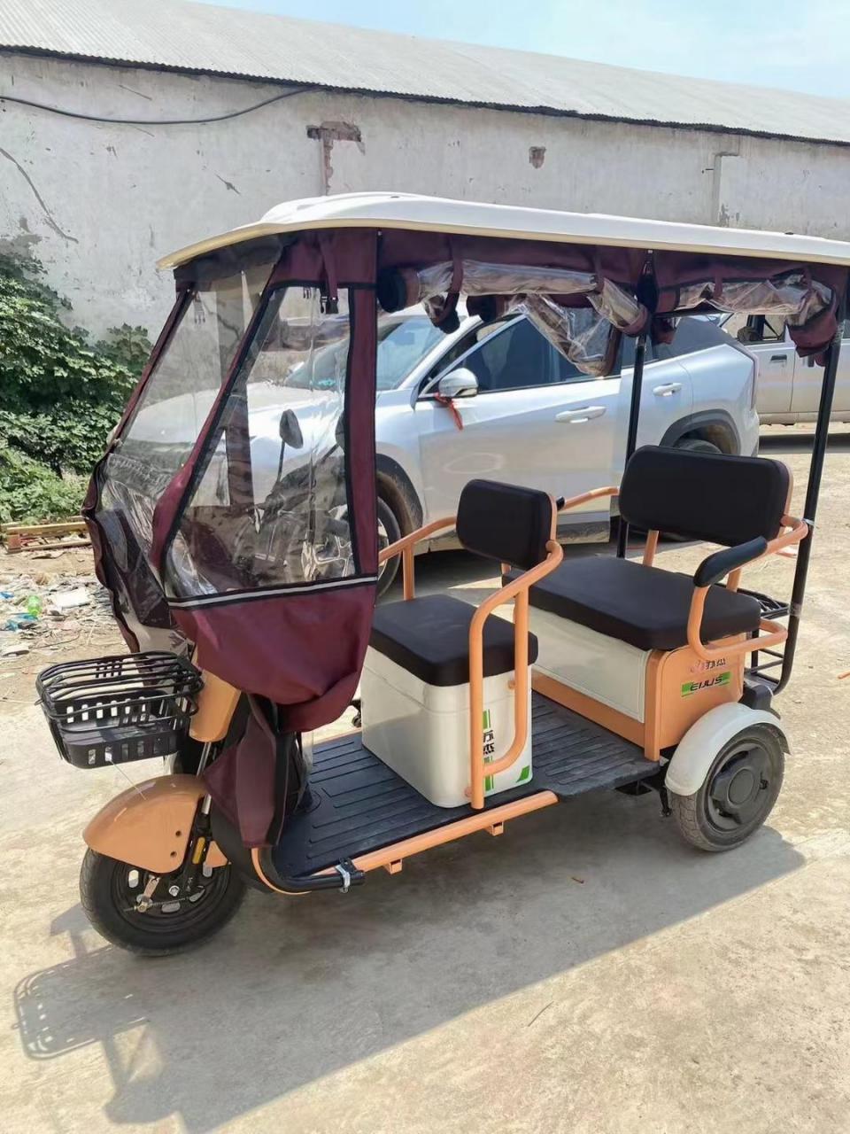 苏杰休闲三轮车.