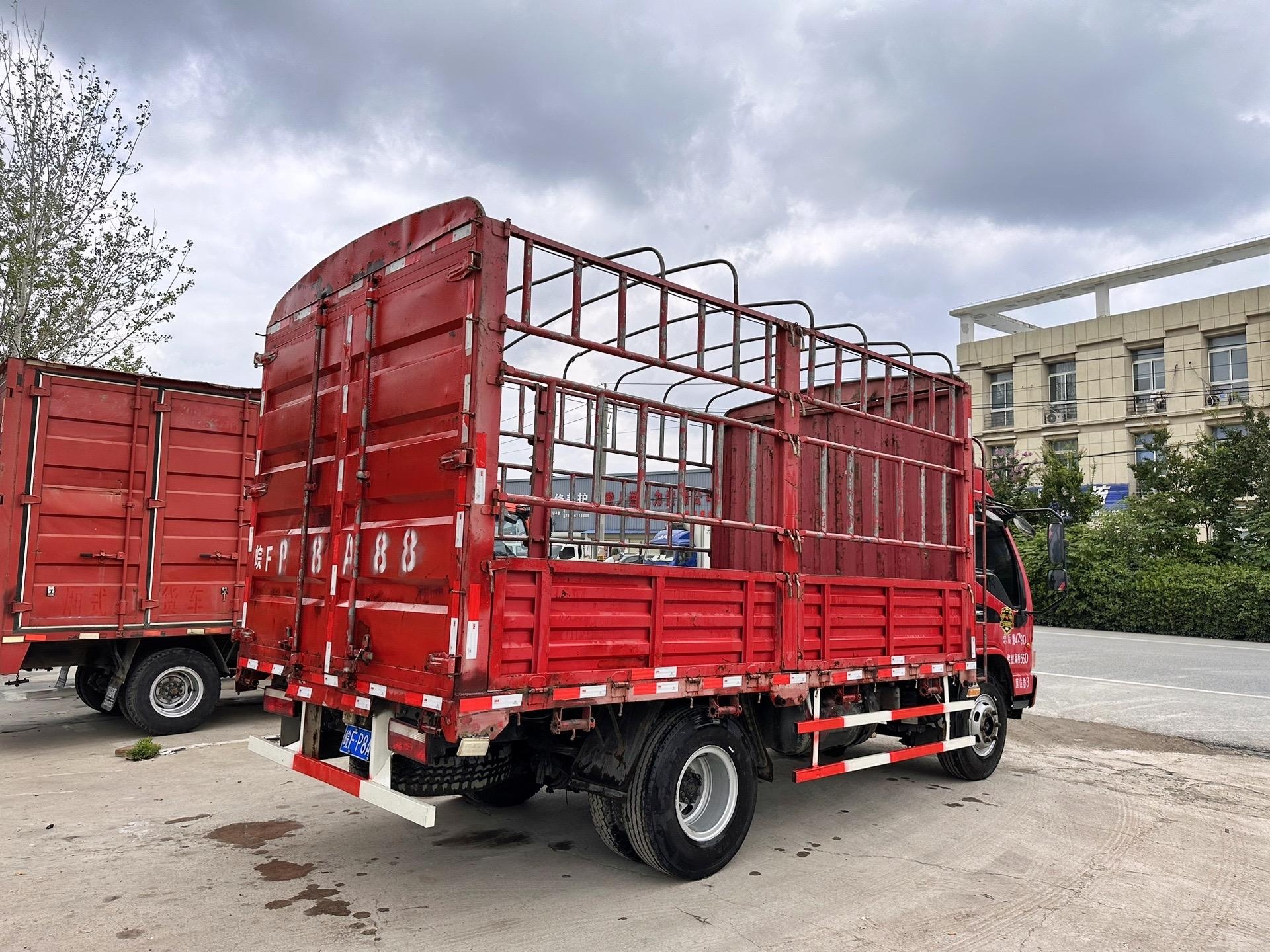 拥有重载版江淮骏铃4.2米高栏货车