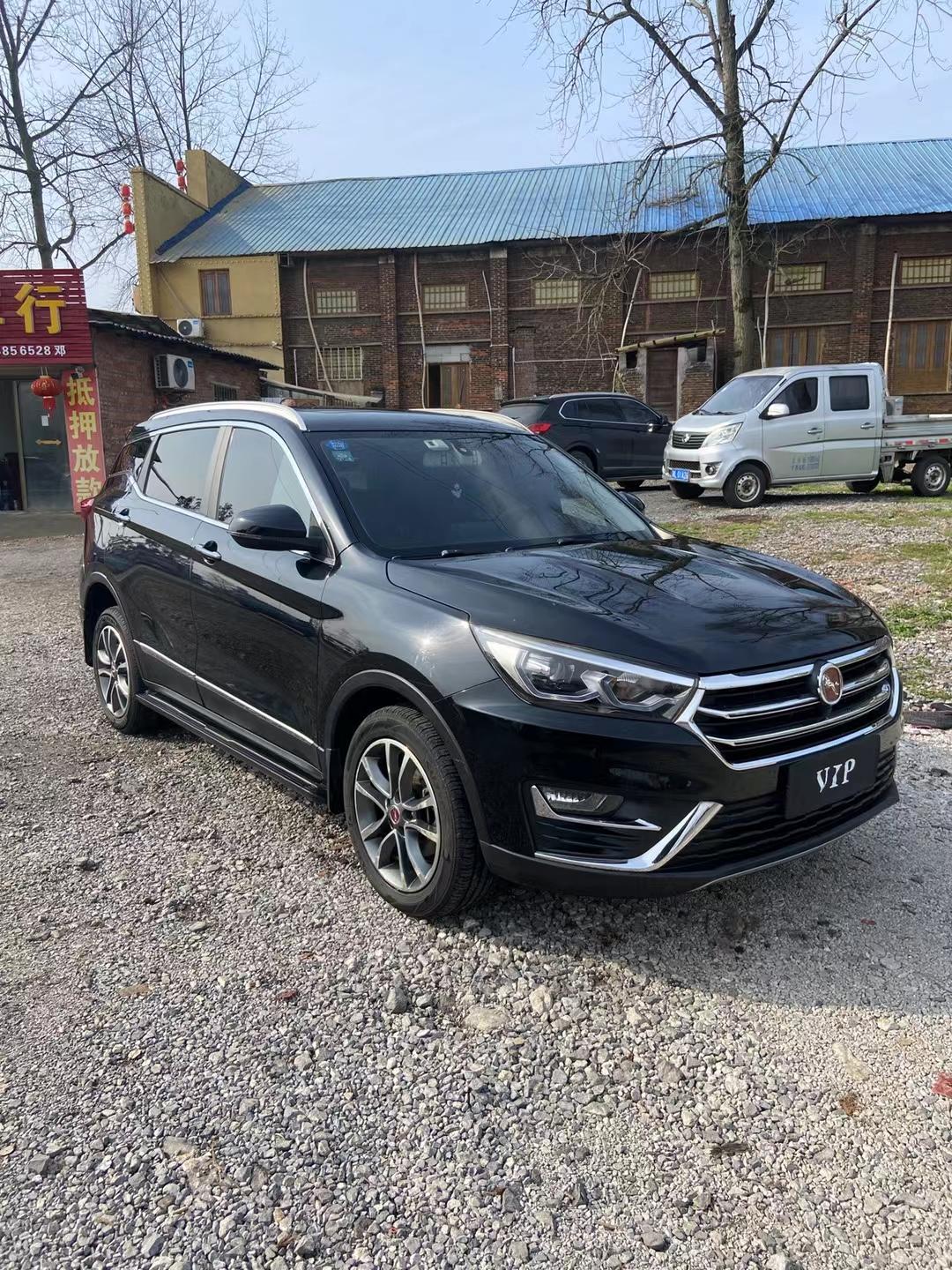 最新到店一台19年9月上牌汉腾x5,自动档1