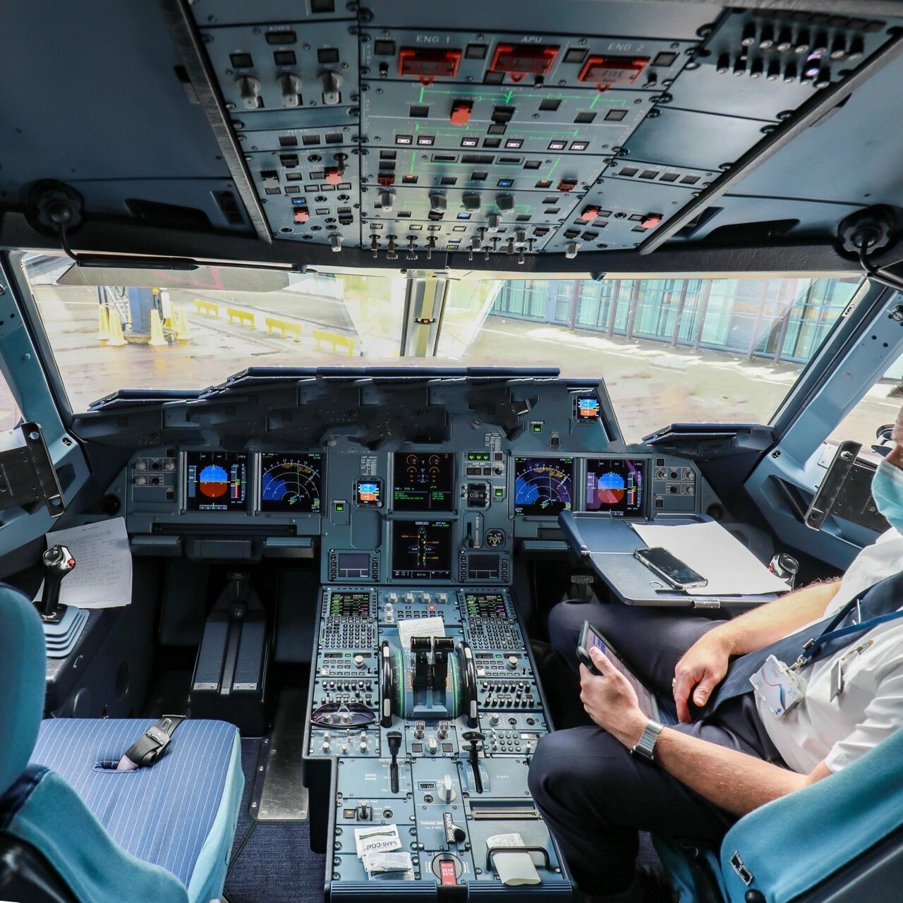 飞行体验|航后参观英航a321neo驾驶舱 78看过我之前笔记的应该记得