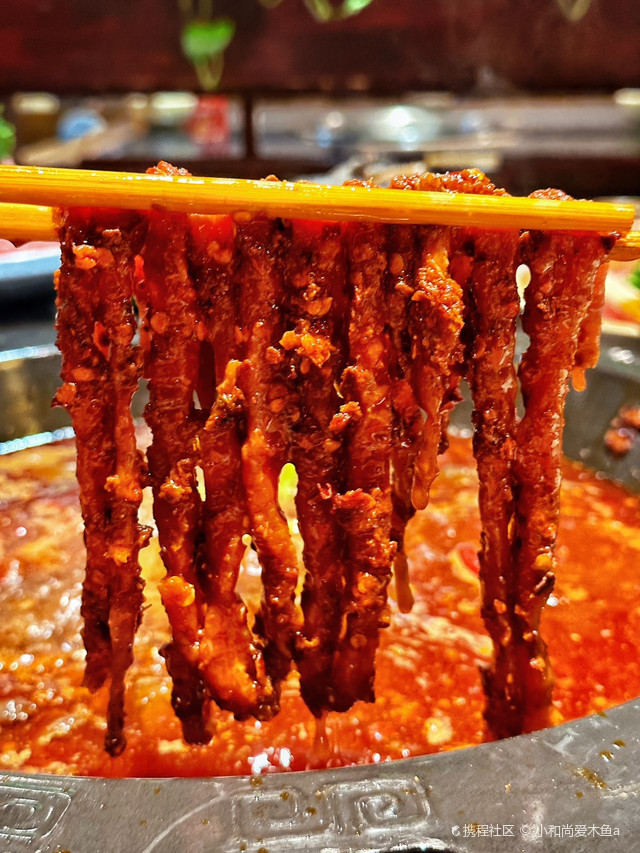 吃货帖!成都美食图鉴之重庆杀牛场原味老火锅