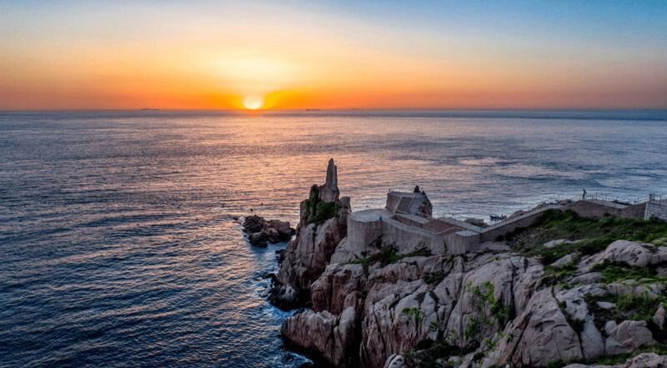 成山头风景区(2日游) 7215位置成山头,又称"天尽头",国家4a级景区