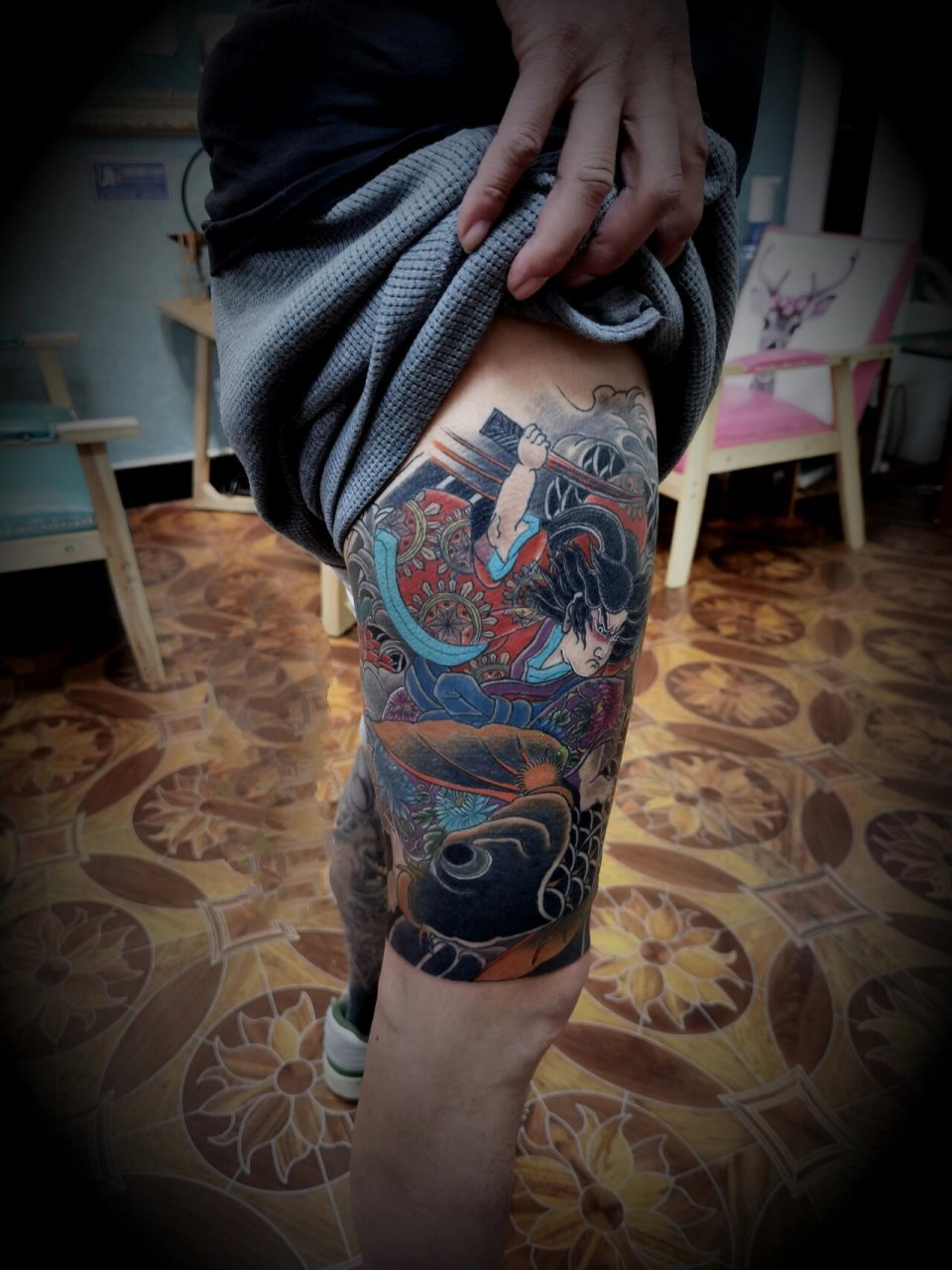 老传统包大腿  鬼若丸纹身