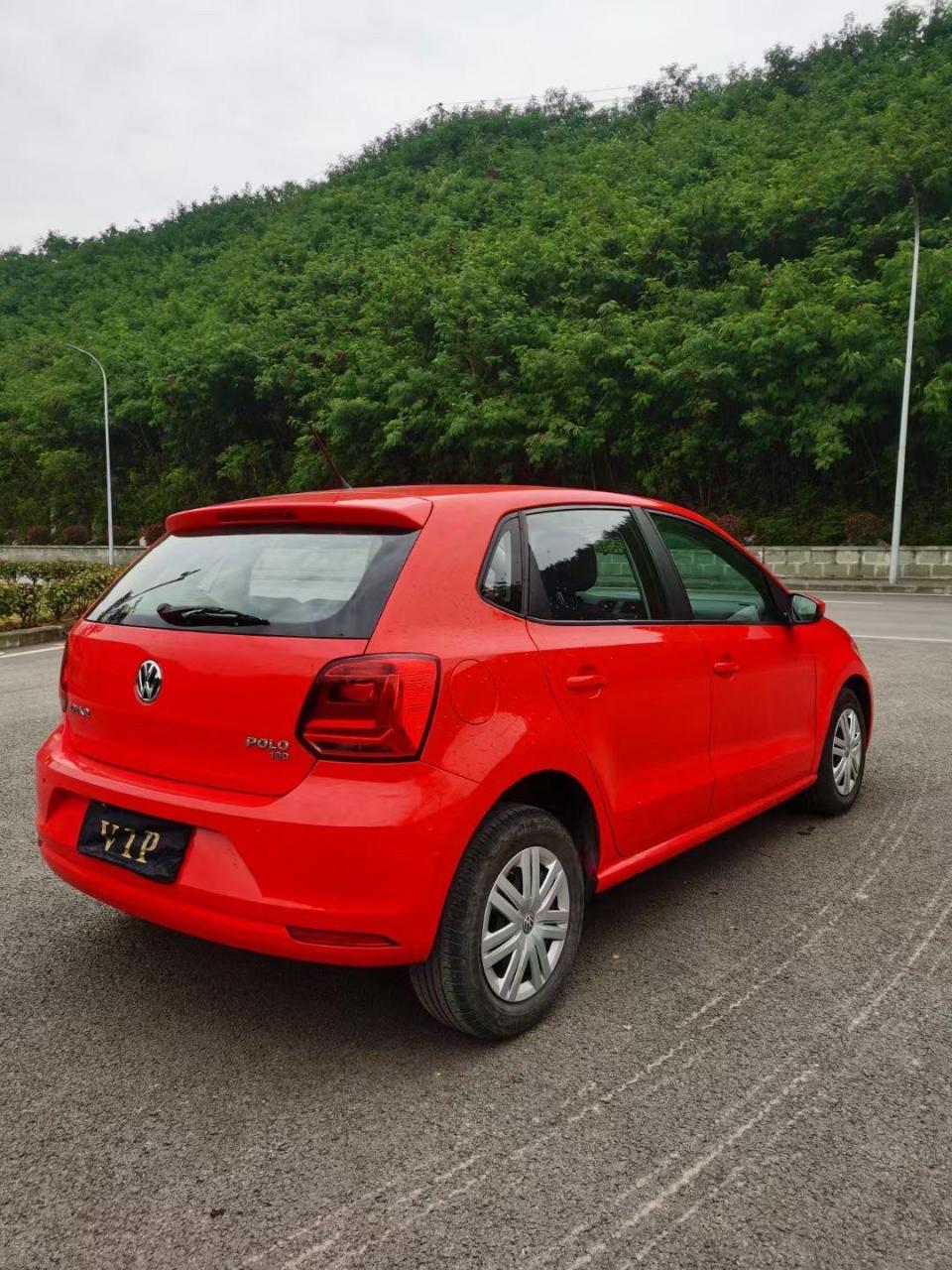 11年大众polo,1.6自动带天窗一万几 12年换代polo,1.