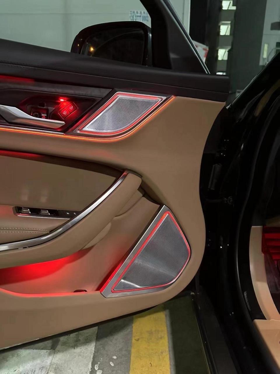 新款捷豹xfl氛围灯来袭,四门发光盖板银色终于来袭,感受一下吧,看看