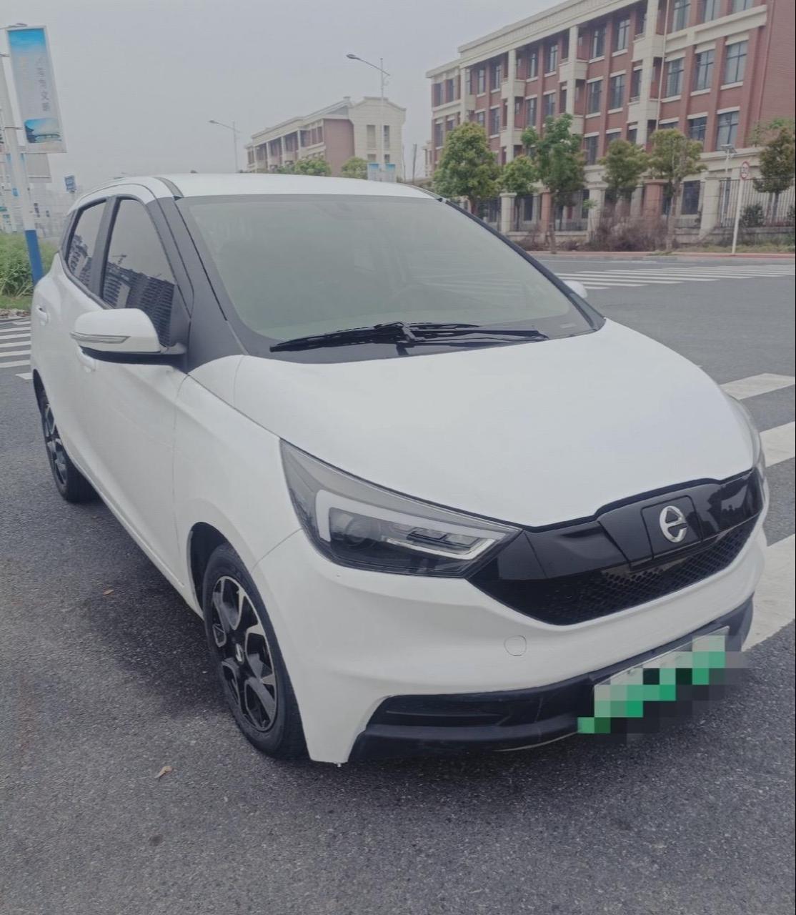 江铃新能源ev3图片