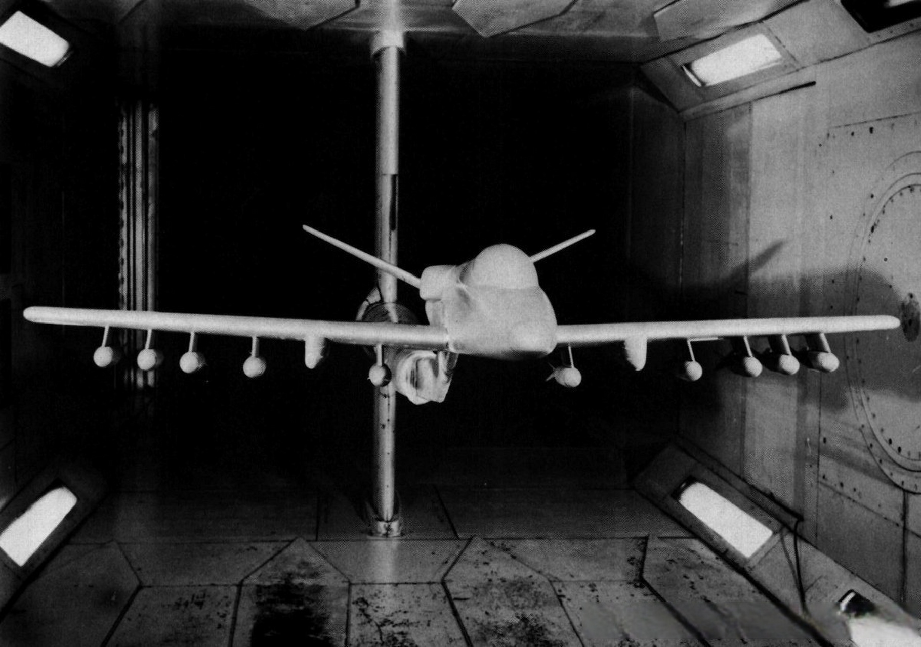 诺斯罗普a-9攻击机,早期v尾下单翼概念