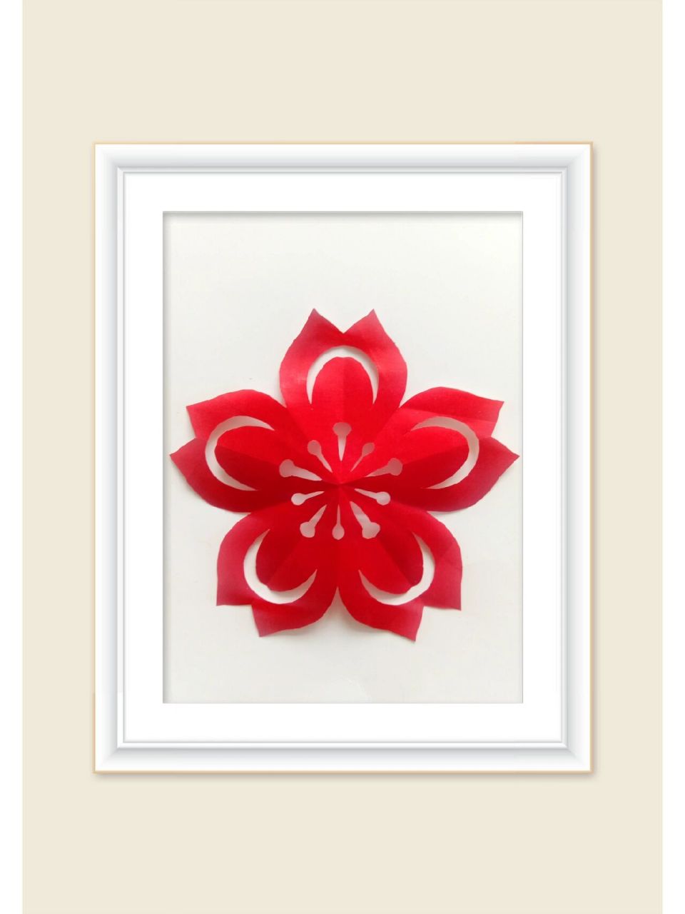 简单的儿童手工剪纸——樱花【图文教程】 上期分享了剪纸的樱花,今天