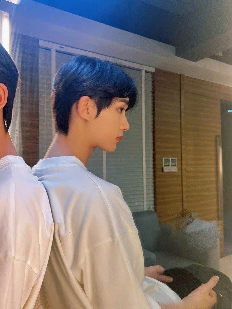 丁程鑫素颜戴棒球帽# 素颜,露额头,隐隐约约的锁骨[呆]丁程鑫你别