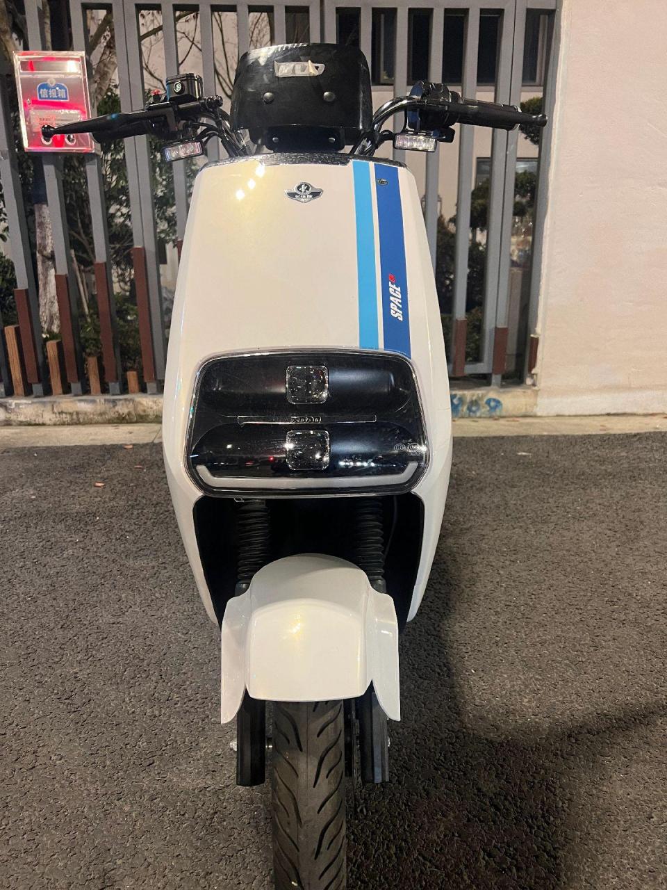 小刀长征版电瓶车.