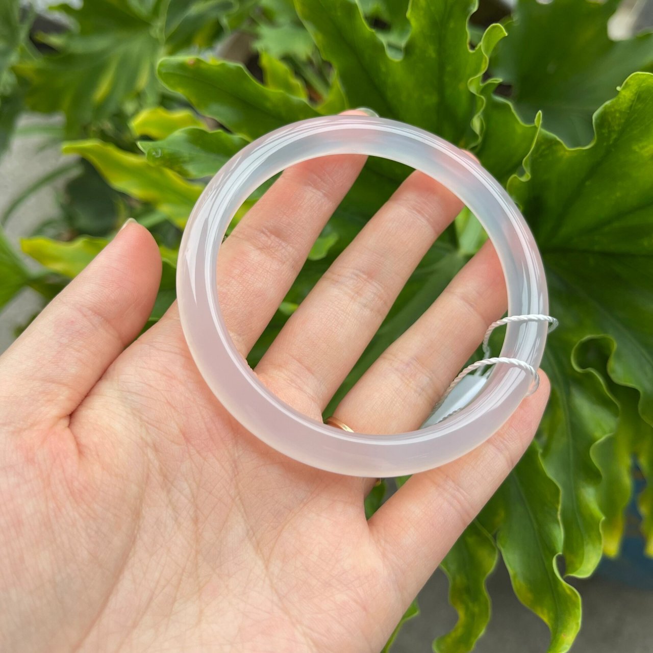 5 136.白冰玛瑙玉髓手镯62*9*7.