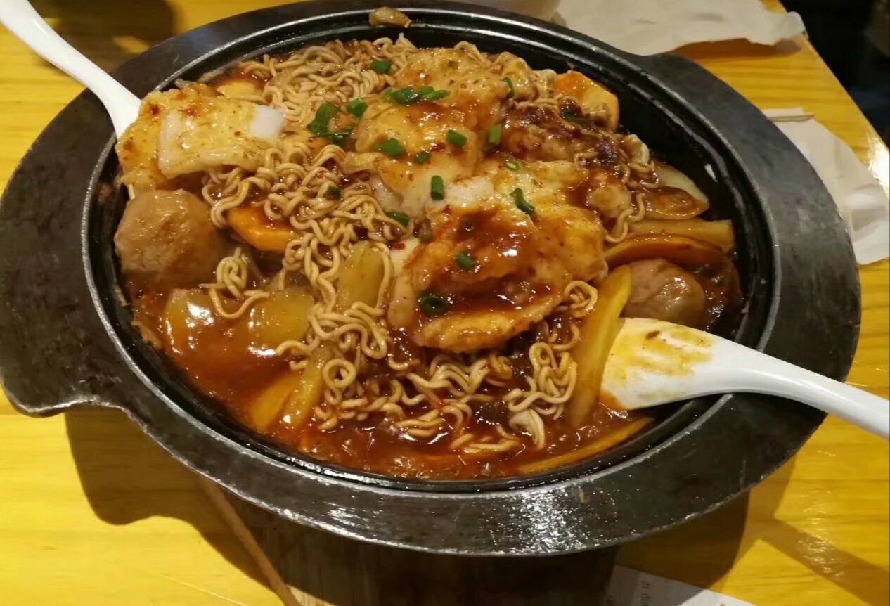 口福缘火锅 这是安康本地的连锁店了  开了十几年了 听老板说分店已经