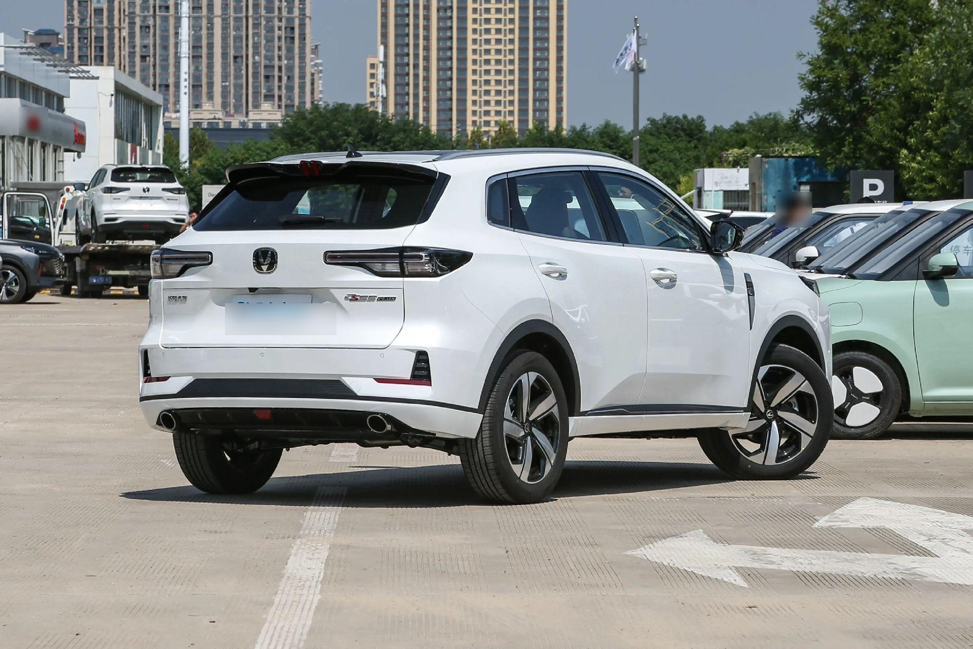 长安第三代cs55plus 1.