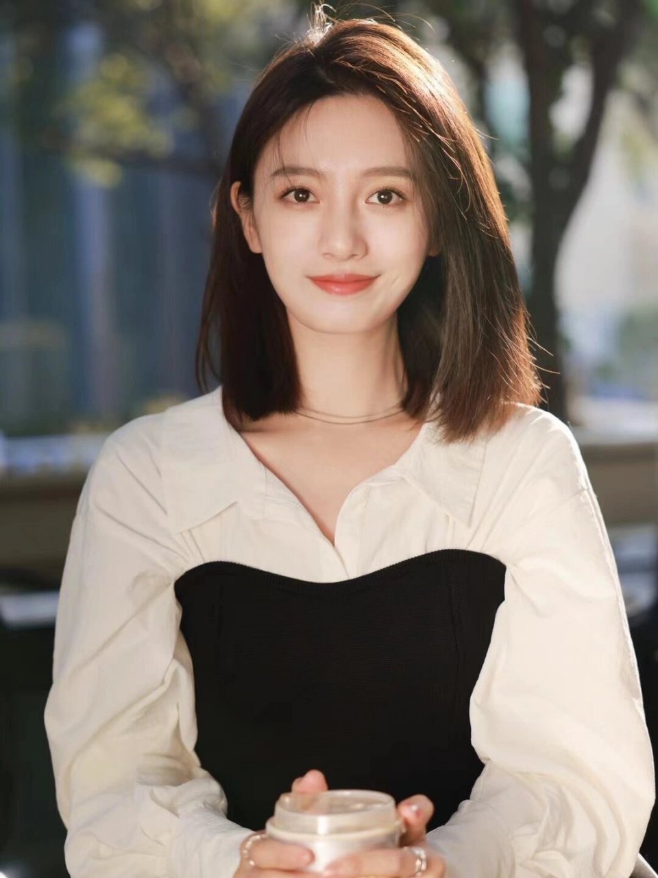 齐肩发#锁骨发真的可以美到犯规05 经典回归齐肩发,无需打理的中发