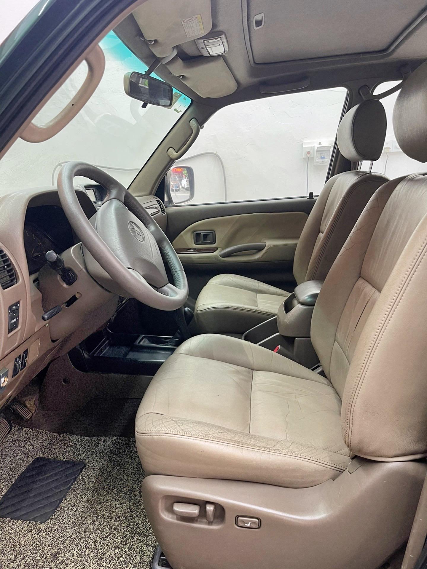 精品丰田霸道3400整车拆解中