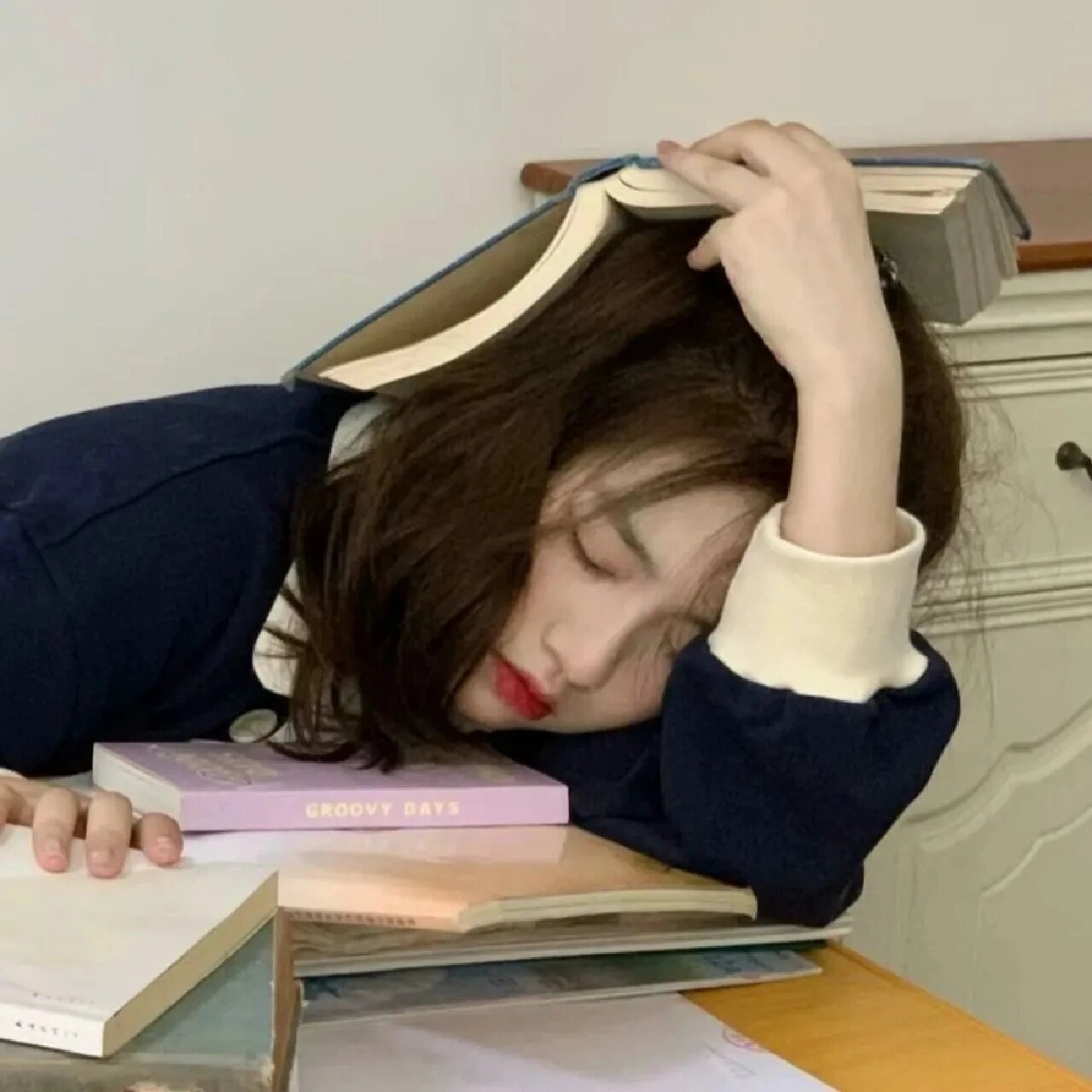 学生党慵懒女生头像来啦