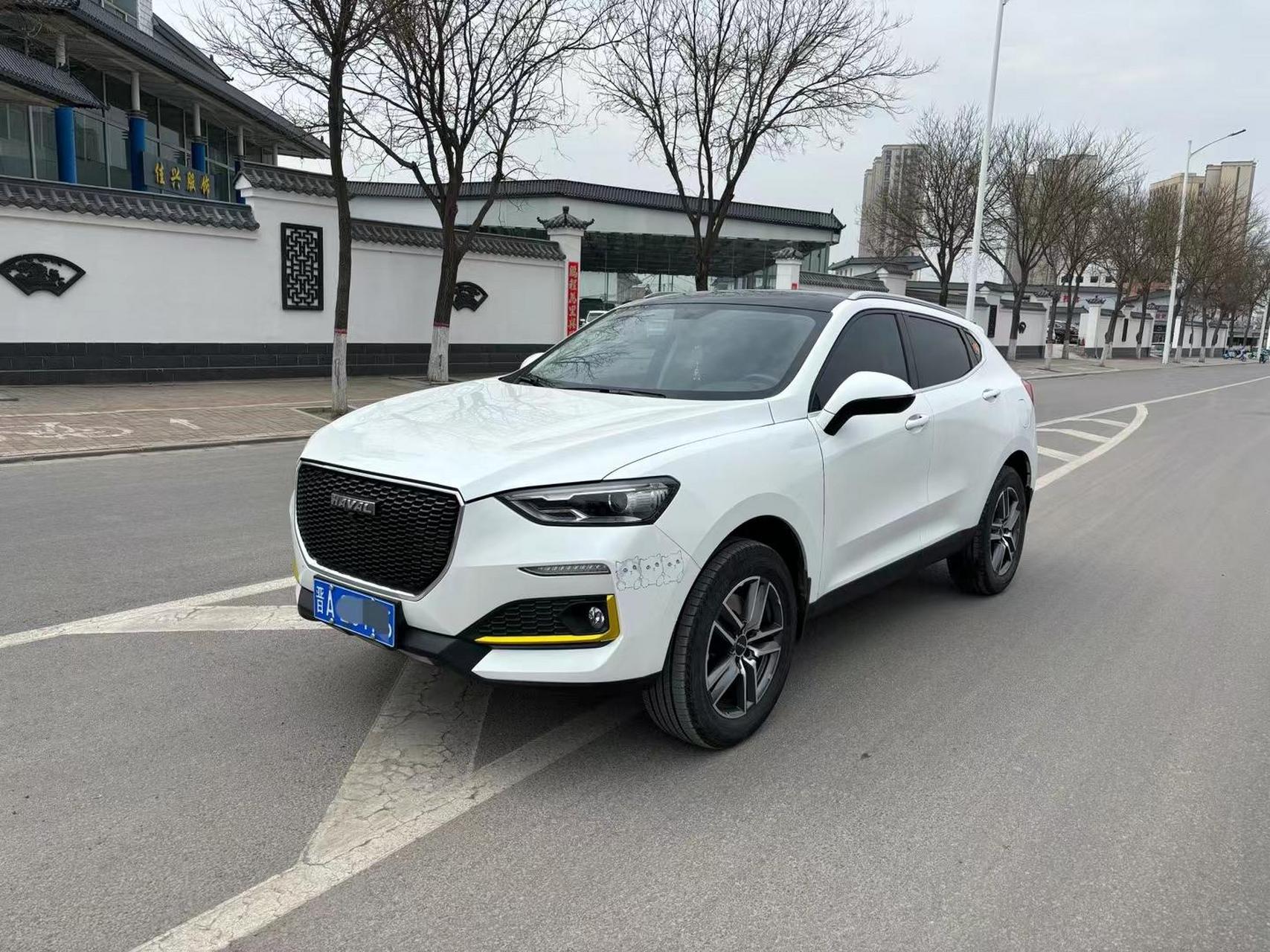 21年哈弗f5,自动挡全景天窗真皮座椅,大屏导航倒车影像,多功能方向盘