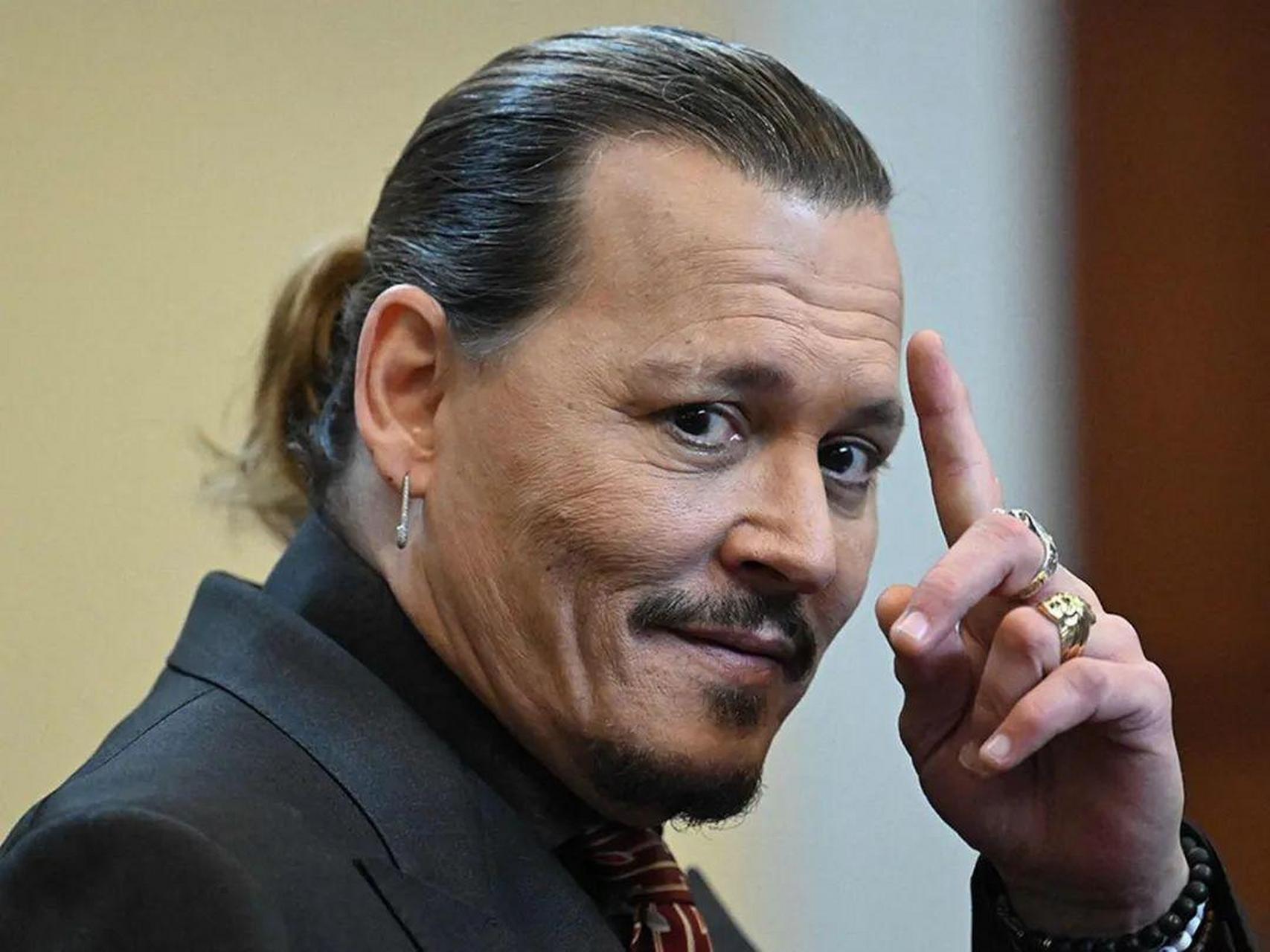 johnny depp(约翰尼·德普)年老色衰仍有市场,跟迪奥签约两千万美元