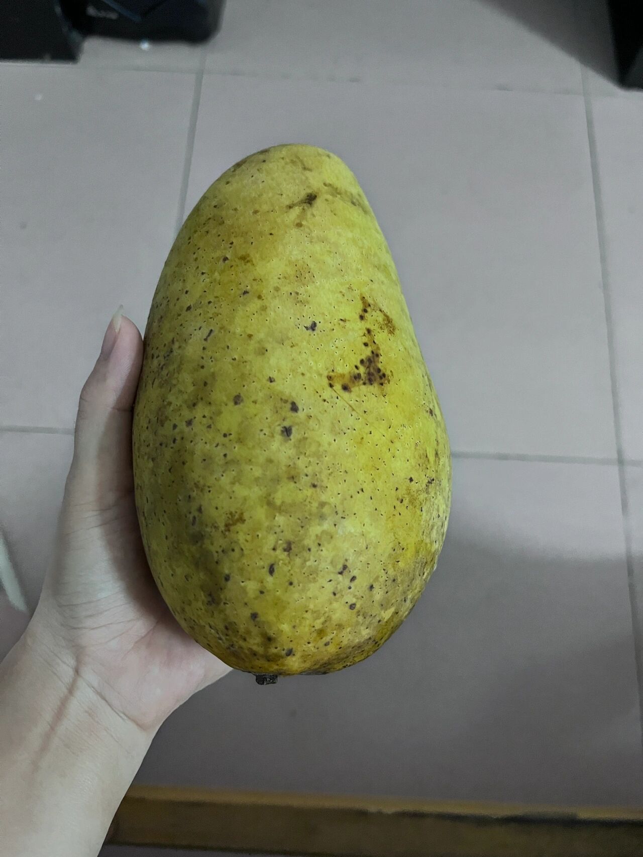 关于昨晚吃芒果发生过敏的事件 小时候一直特别爱吃芒果.