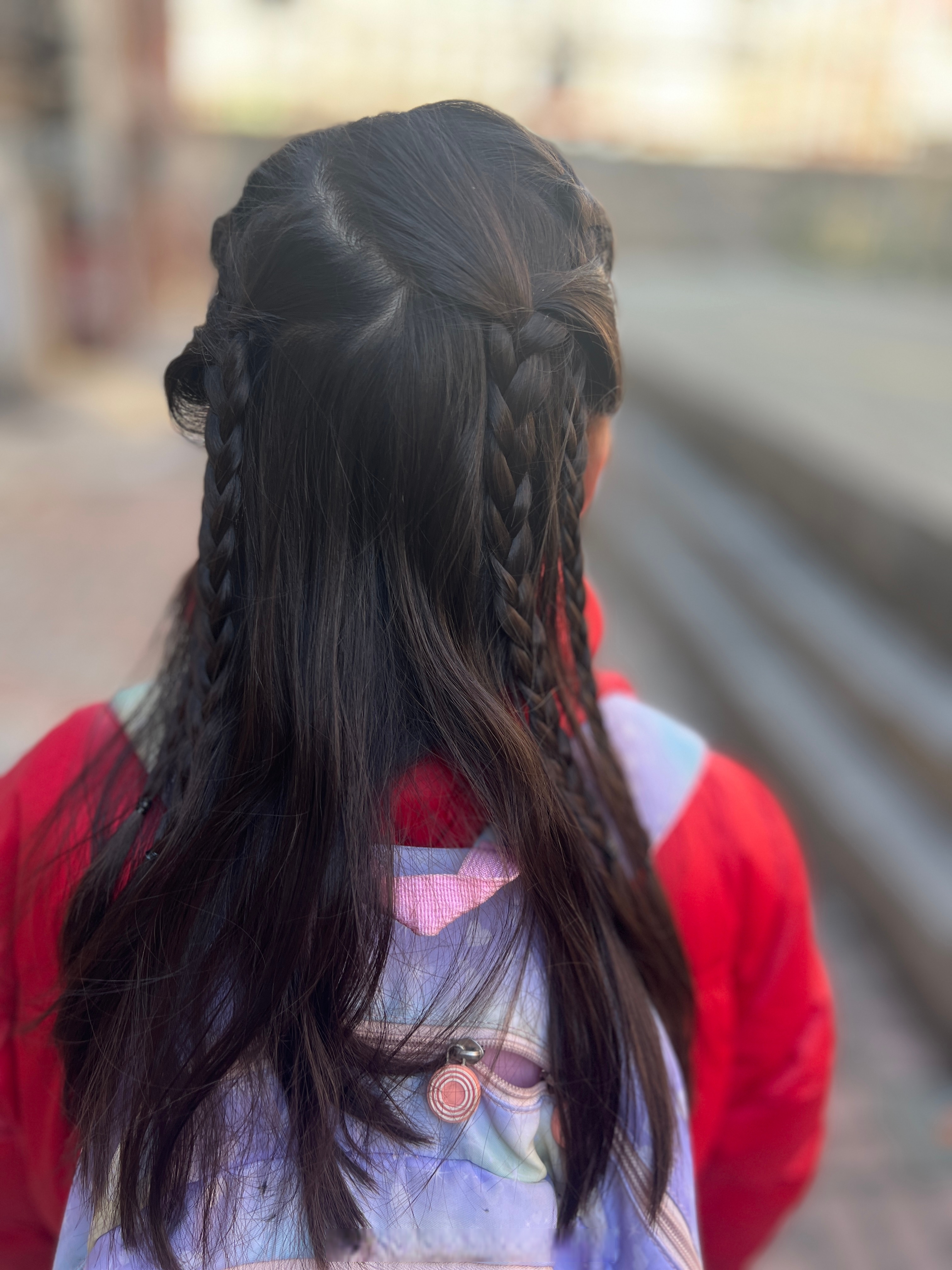 一头小辫子图片清辫五指辫蜈蚣辫图片瀑布辫拍照小孩扎辫子女生长发