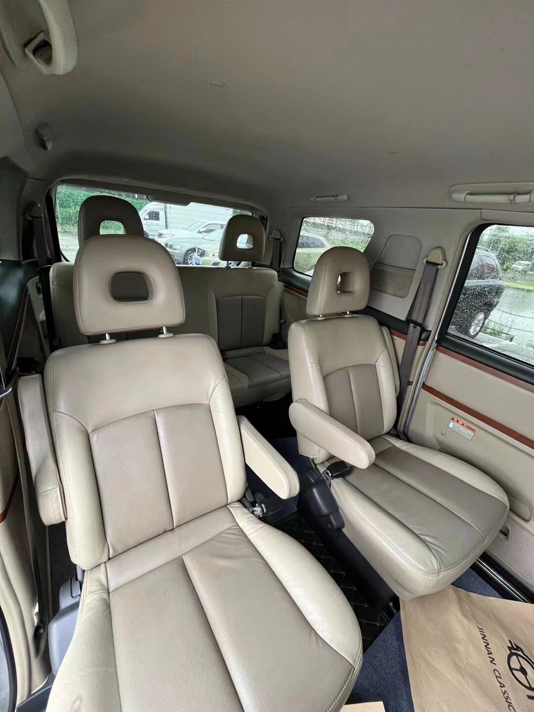 精品车况 🆕新到置换车 日产御轩2.5商务车7座 多变大空间.