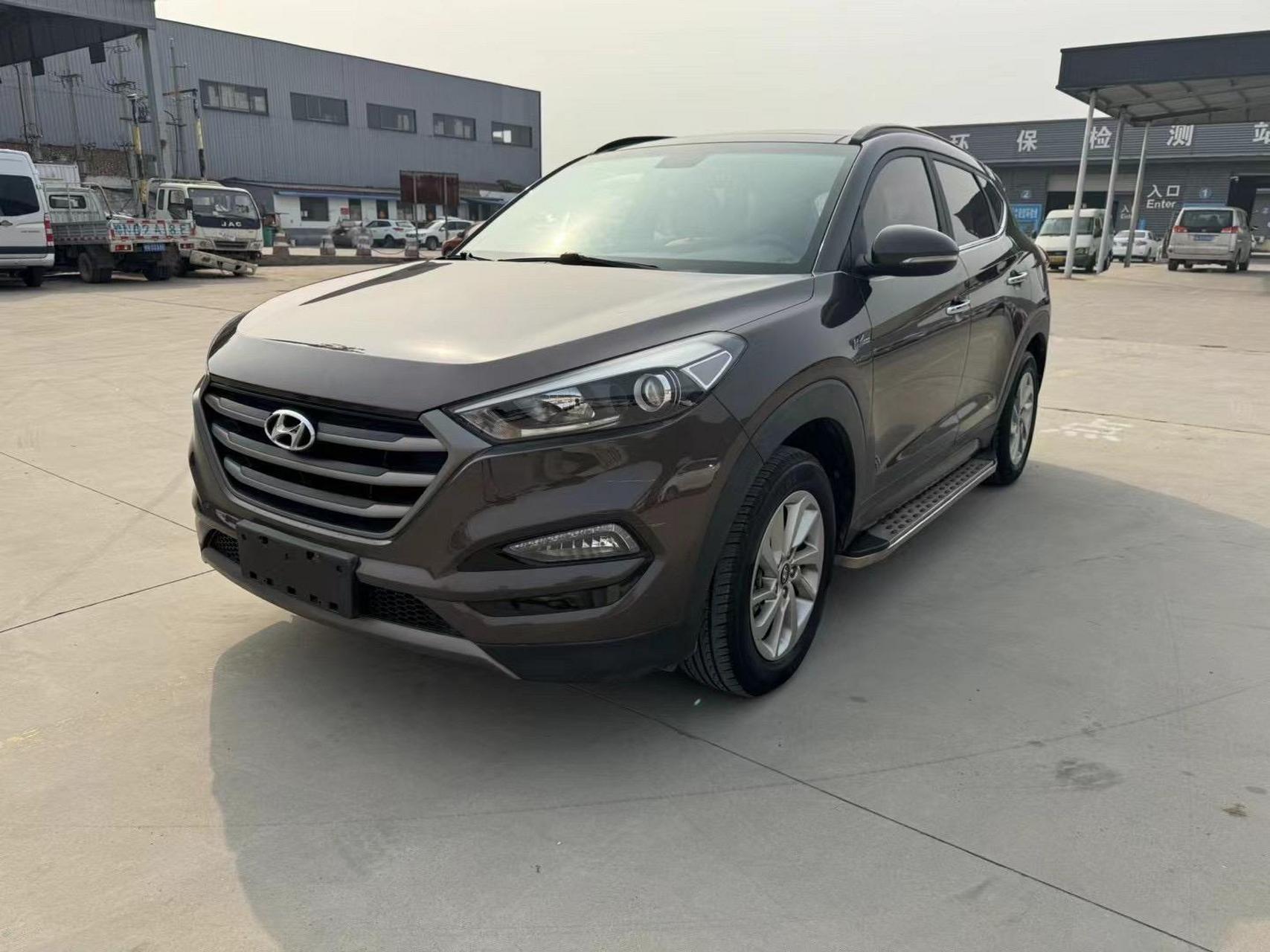 新到2016年现代途胜,1.6t低油耗suv,安全行驶7万公里,价格便宜.