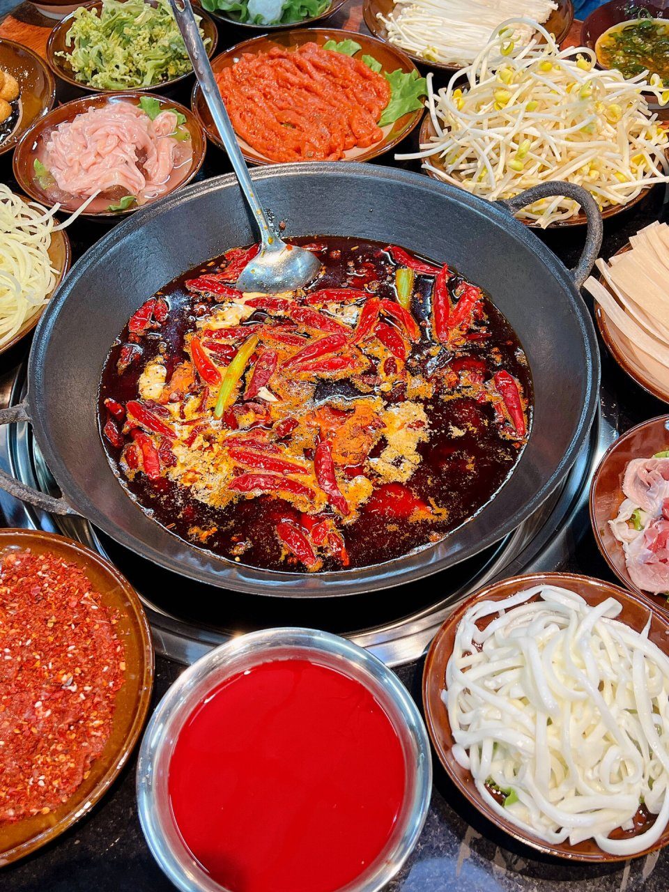 青岛成都火锅终于能涮干菜花了!