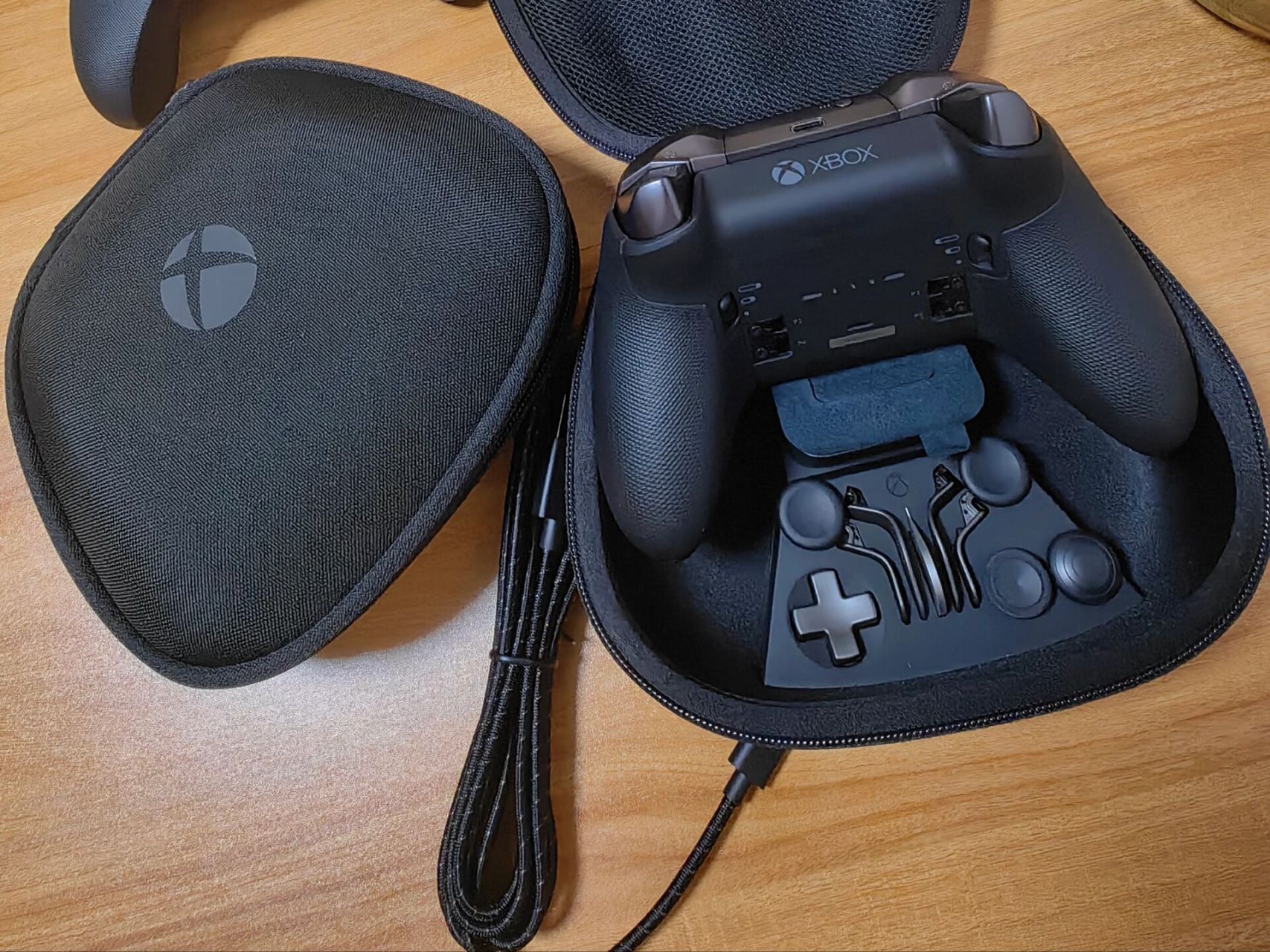 精英二代:手柄届中的天花板 闲置两个手柄  xbox精英手柄二代elite