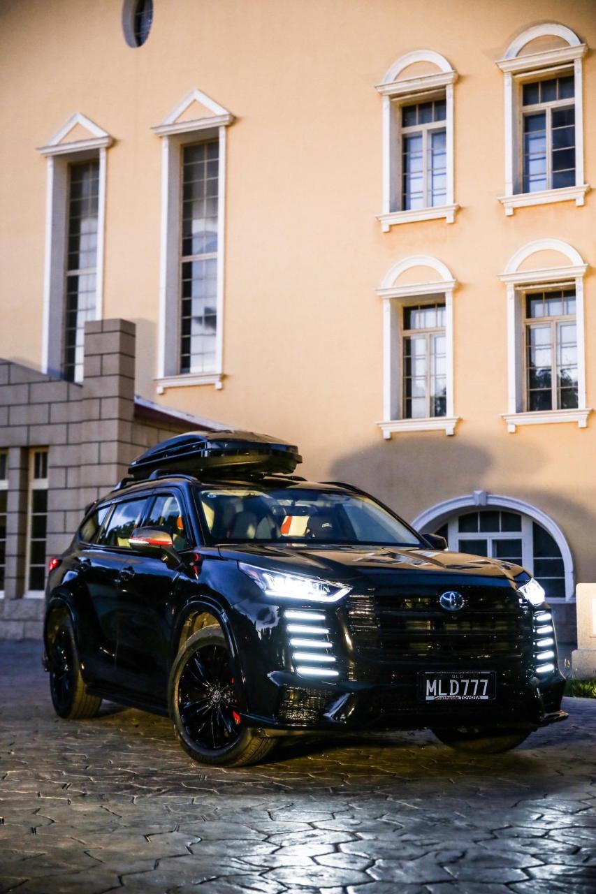 新款汉兰达爆改黑武士.