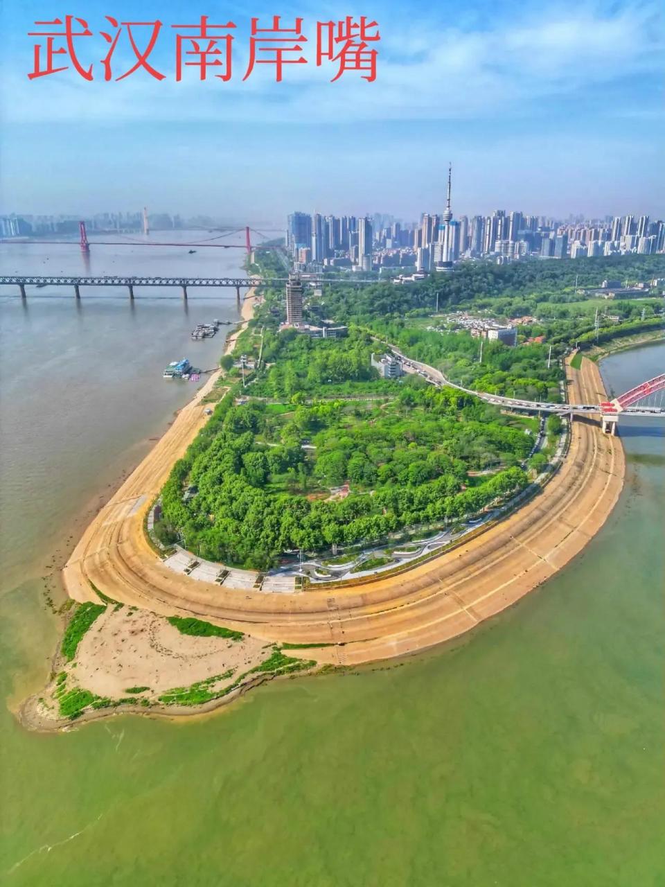 "晴川历历汉阳树,芳草萋萋鹦鹉洲",武汉之心南岸嘴,究竟是像重庆朝天