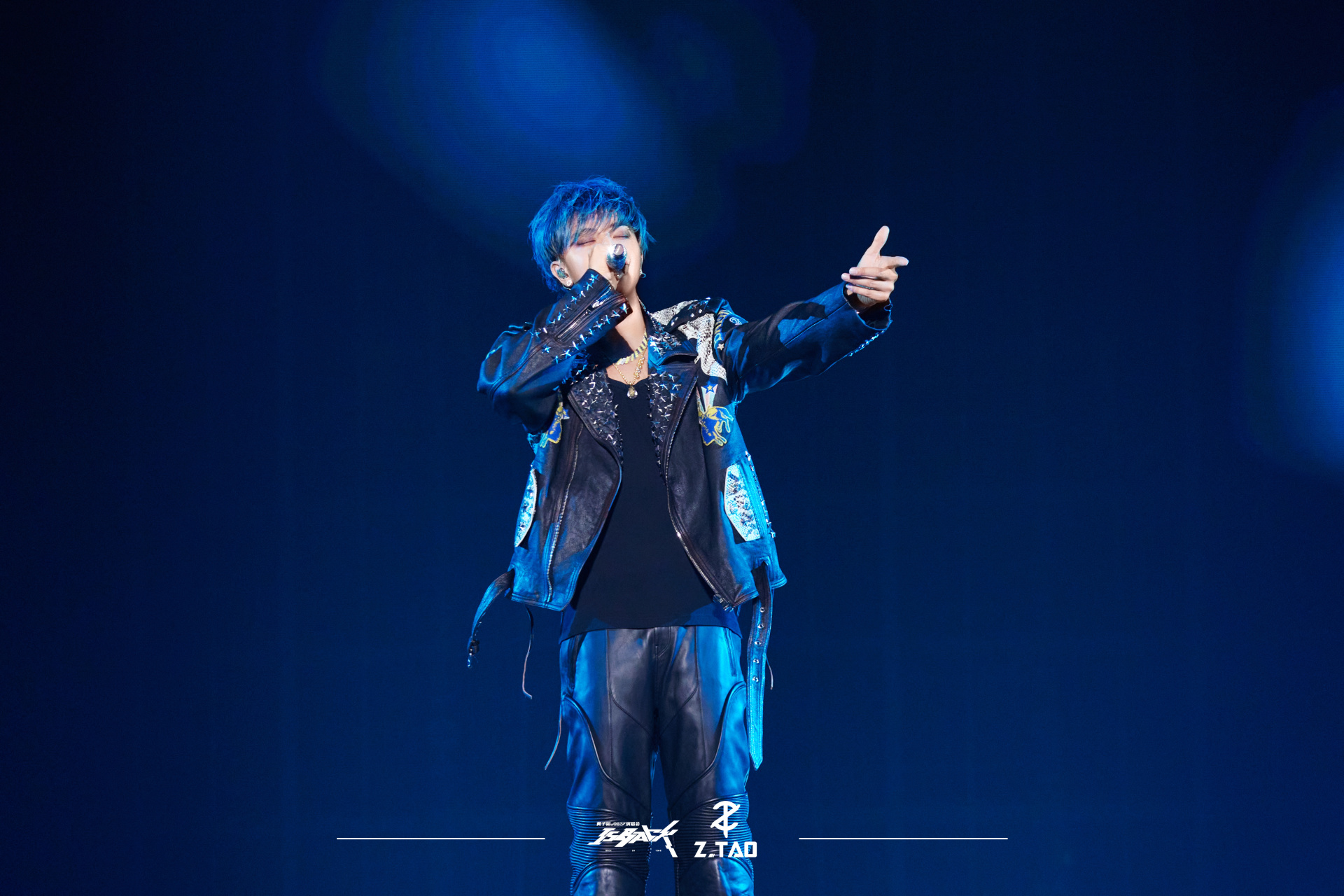 一袭白衣,经典串烧致敬salute 深情款款,切换浪漫情歌z.tao @黄子韬