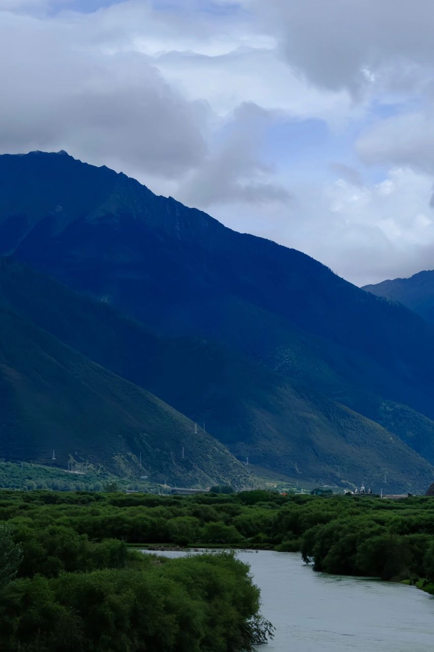 西藏林芝 | 沿途的风景 波密-南迦巴瓦 路过鲁朗小镇p2-4 雅鲁藏布江