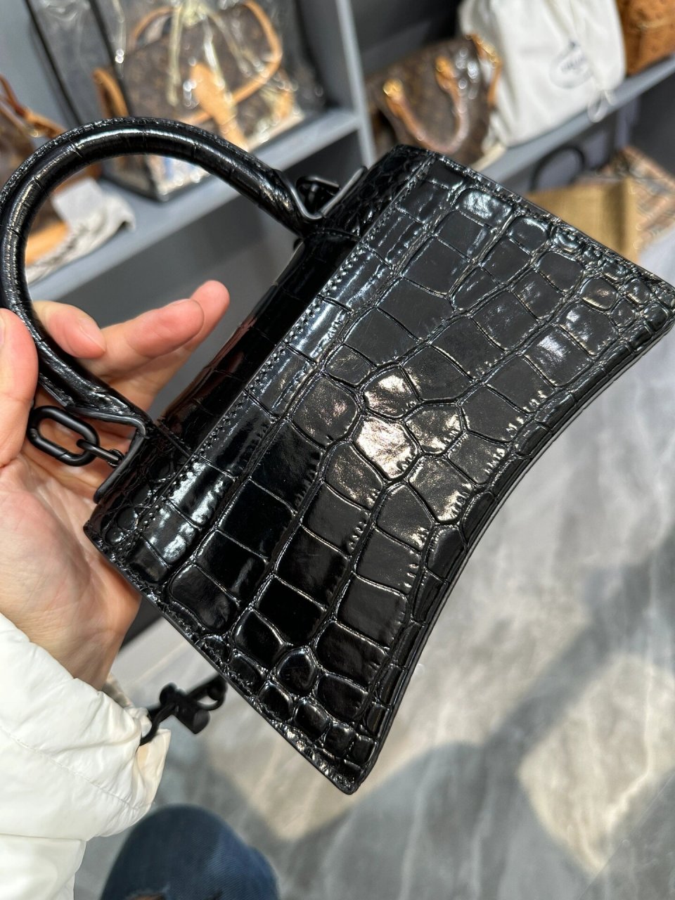 巴黎世家balenciage沙漏包xs号 鳄鱼纹的质感,真的太高级了 配上黑扣
