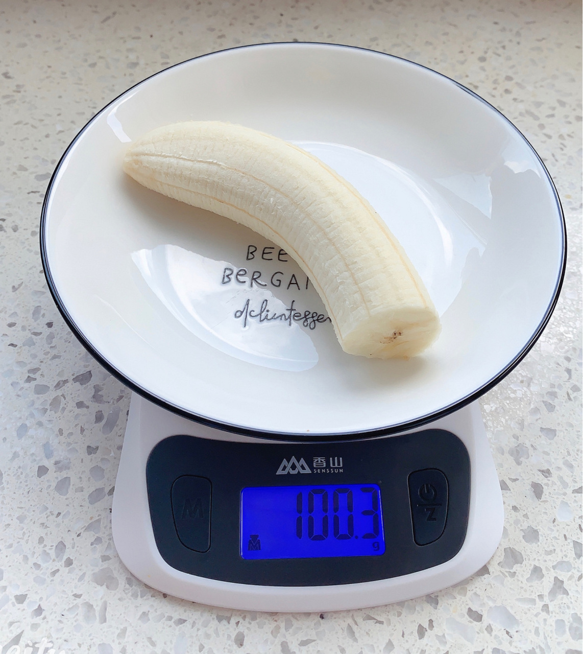 香蕉热量测评94 8715100g热量为93千卡(图二) 95减肥期间可以