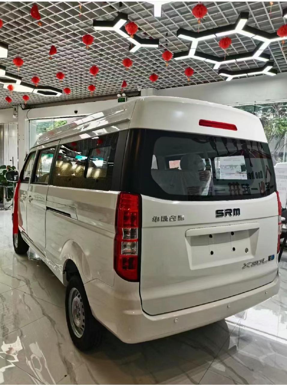 华晨鑫源新能源面包车: 三电系统6年30万公里质保 宁德时代电池 工况