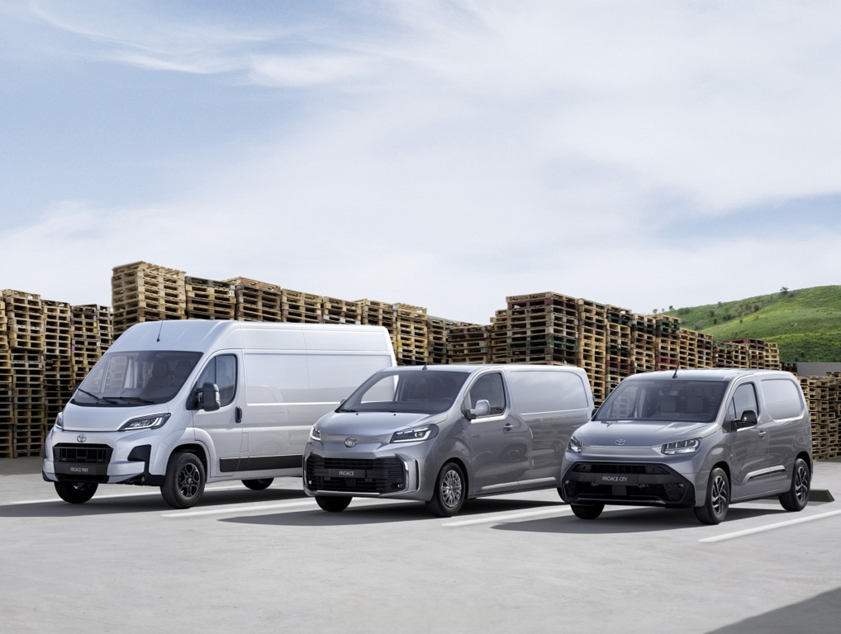 草,又后知后觉了,去年丰田居然在欧洲发了台大家伙——proace max