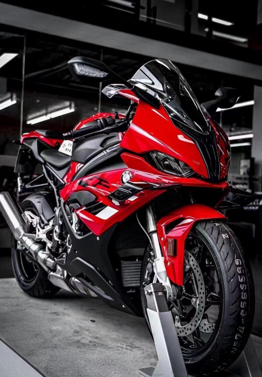 全新bmw s1000rr竞速版,原价253900,拼手速价20.