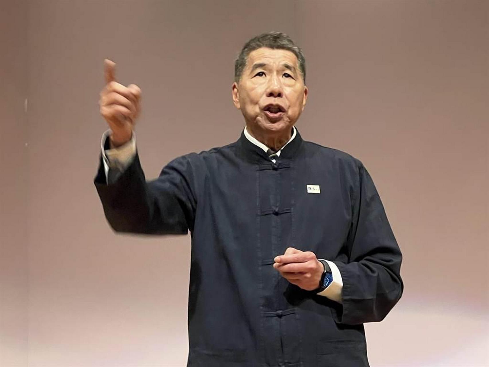 【张亚中抛竞选理念:坚持"一中",谋求国家统一,不让台湾变地雷岛】 孙