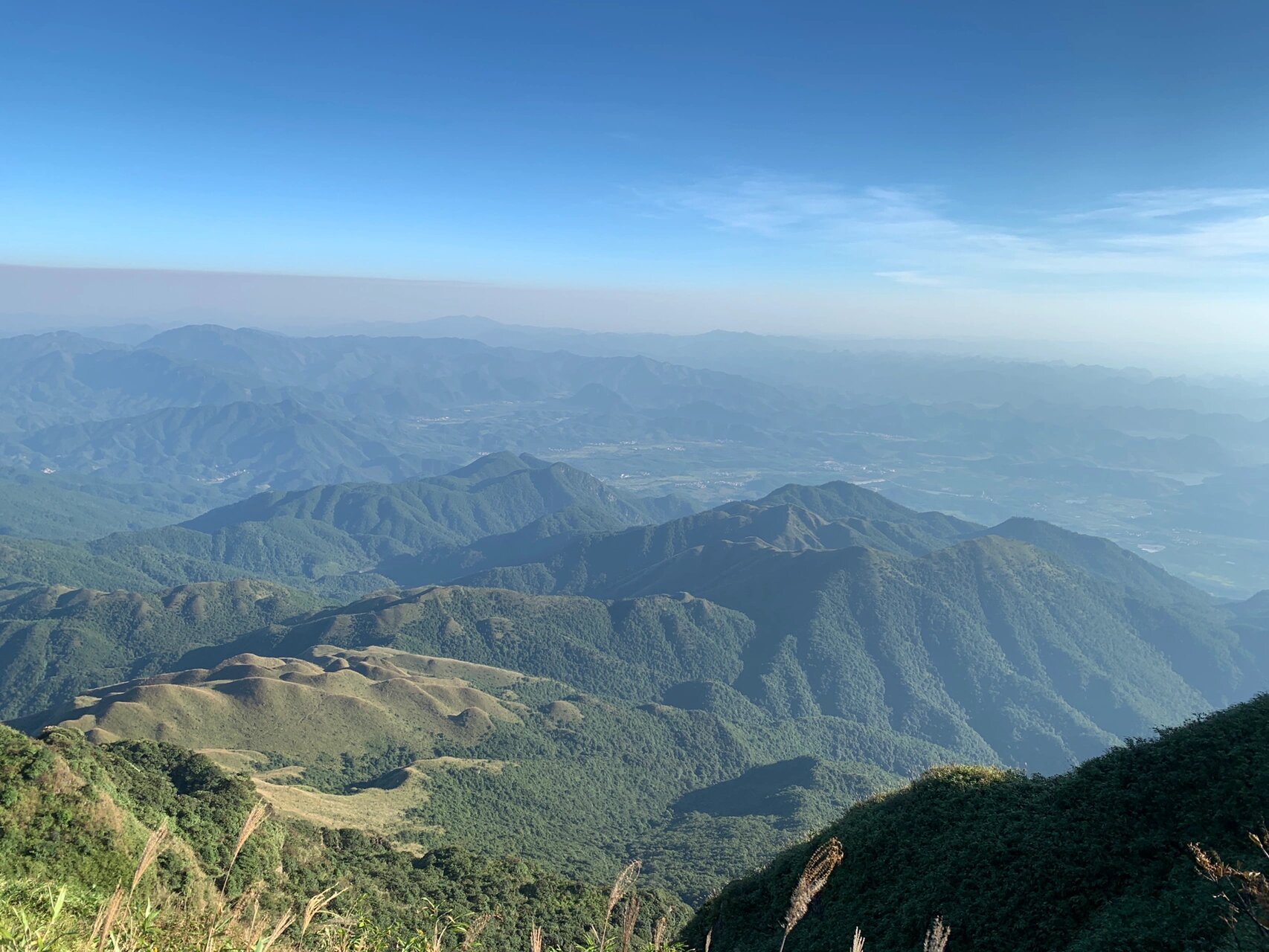 上林县大明山龙头峰图片