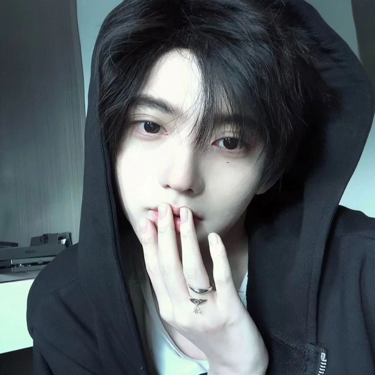 真人男生头像 图片来源于网络 如有侵权请联系我删掉